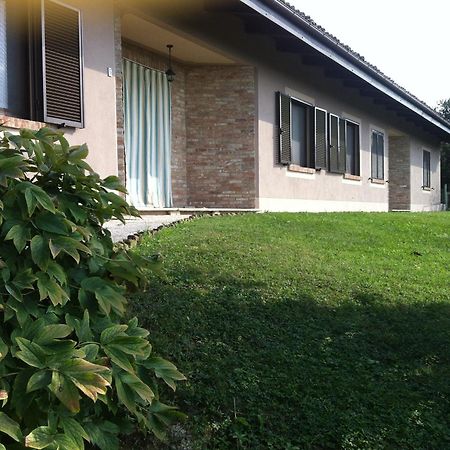 Agriturismo Bottega Di Rosanna Castagnole delle Lanze Rum bild