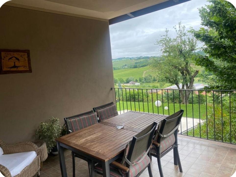Agriturismo Bottega Di Rosanna Castagnole delle Lanze Exteriör bild