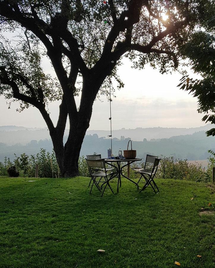Agriturismo Bottega Di Rosanna Castagnole delle Lanze Exteriör bild